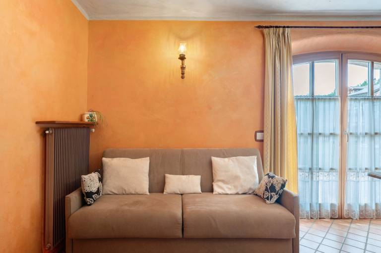 Apartment 'Golden' with Mountain View, Shared Garden and Wi-Fi — photo 2