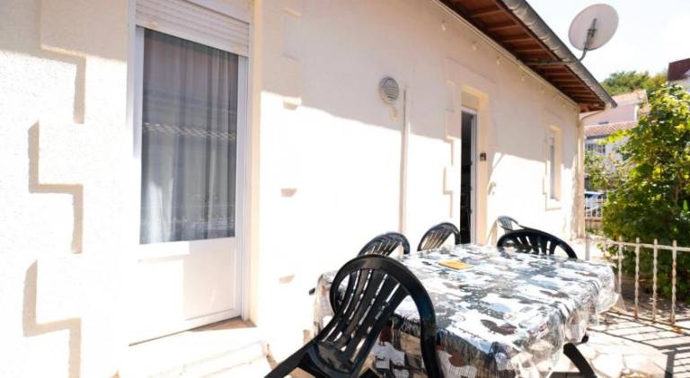 Rental apartment with terrace in Arcachon