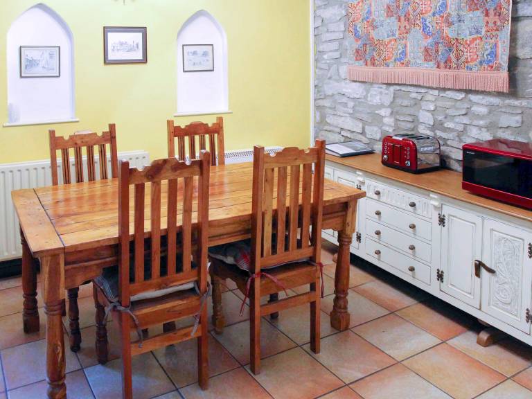 Child-friendly cottage with yard | Pet-friendly — photo 5