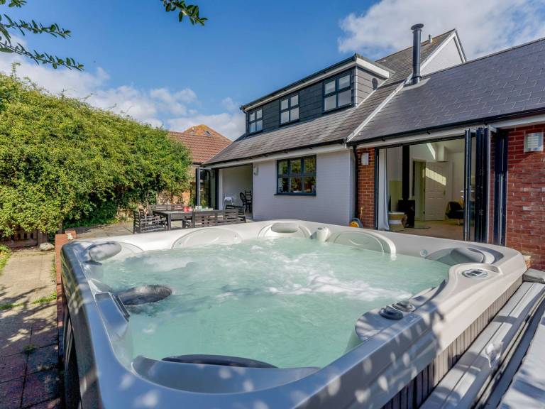 Cottage  Lymington