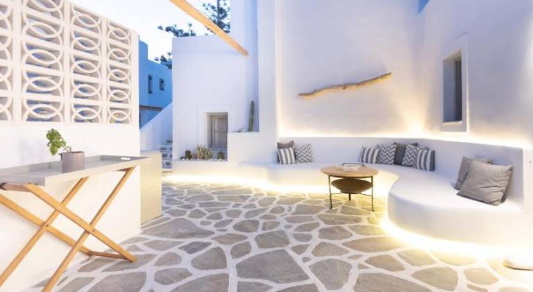 Swell S10 maisonette with private Jacuzzi in Naousa — photo 2