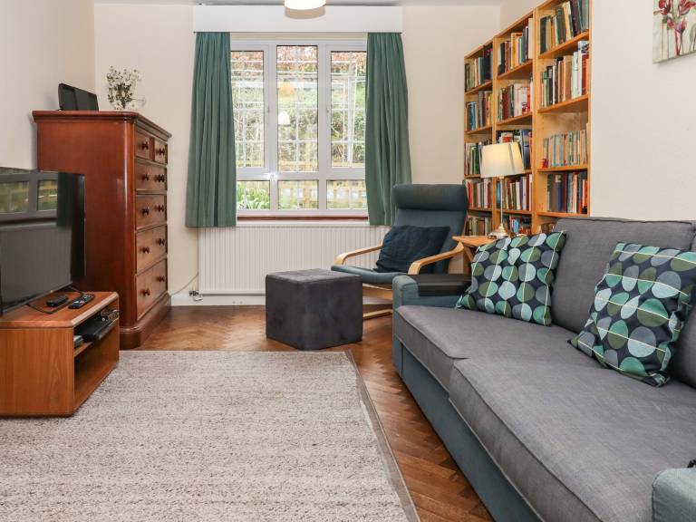 Fully equipped cottage with yard | Beach view | Next to the beach | Pets are welcome — photo 5