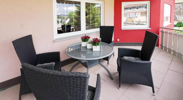 Holiday apartment with yard, terrace & sauna — photo 4