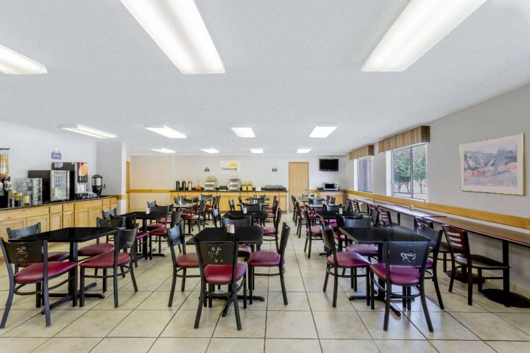 Days Inn & Suites by Wyndham Kanab — photo 4