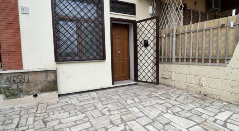 Holiday apartment | Next to the beach | Pet-friendly in Pomezia