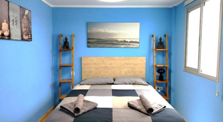 SUNNY APARTMENT NEAR LAS CANTERAS BEACH in Las Palmas de Gran Canaria