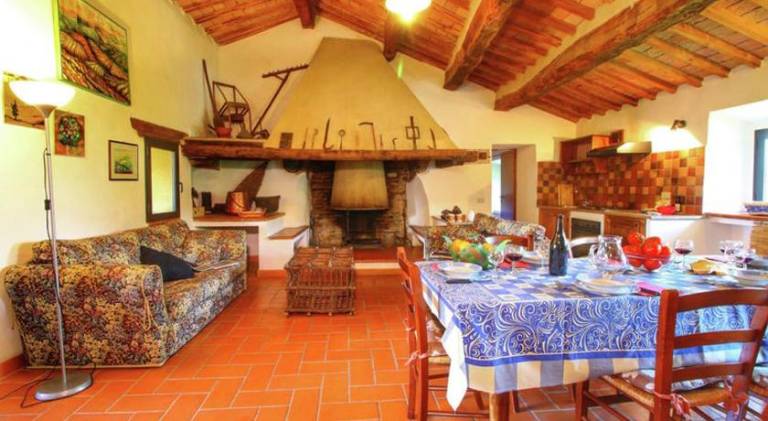 Charming house with patio, garden & pool | Pet-friendly — photo 4