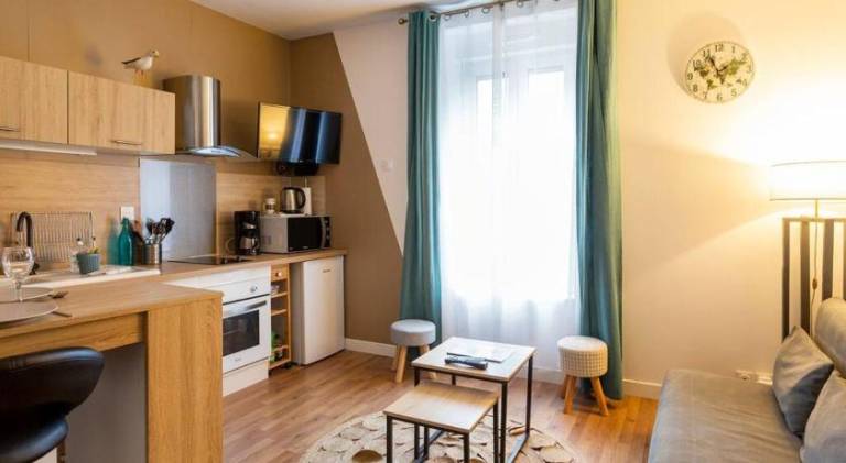 Apartment with 1 room for 4 persons — photo 2