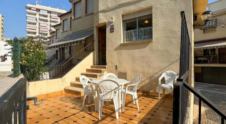 Holiday apartment with 3 rooms for 6 persons in Oropesa del Mar
