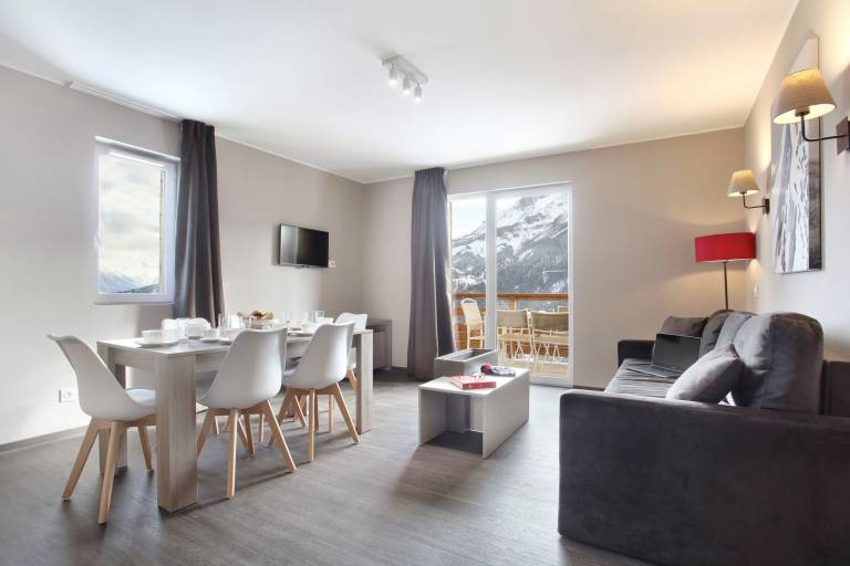 Chalet with 2 rooms for 6 persons — photo 3