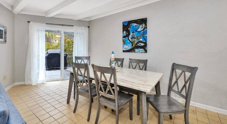 House | Close to the beach | Pets allowed — photo 4