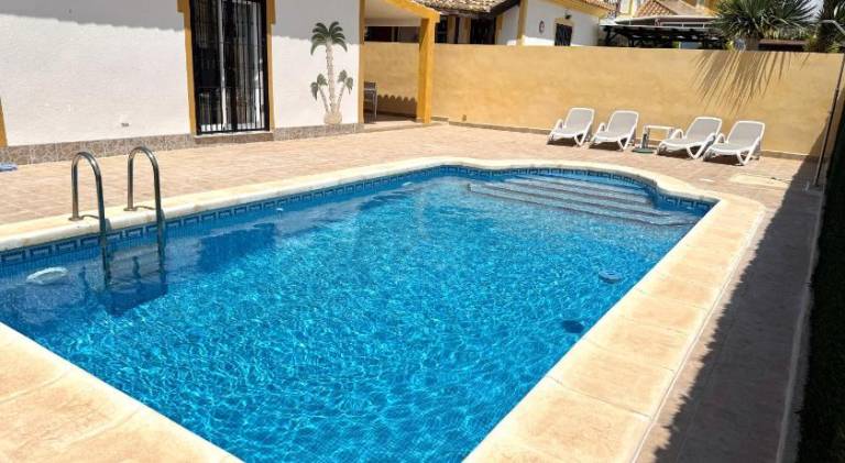 Villa with pool — photo 5