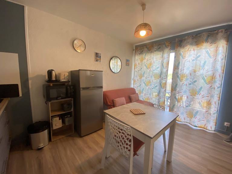 Studio with 1 room for 3 persons — photo 2