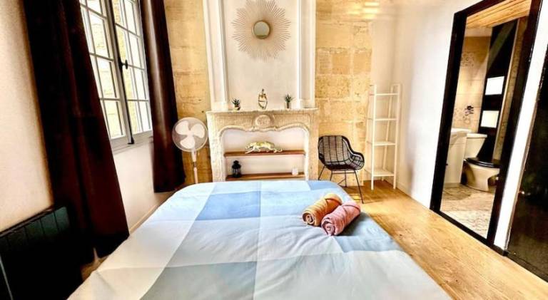 Apartment | Next to Bordeaux Cathedral — photo 2