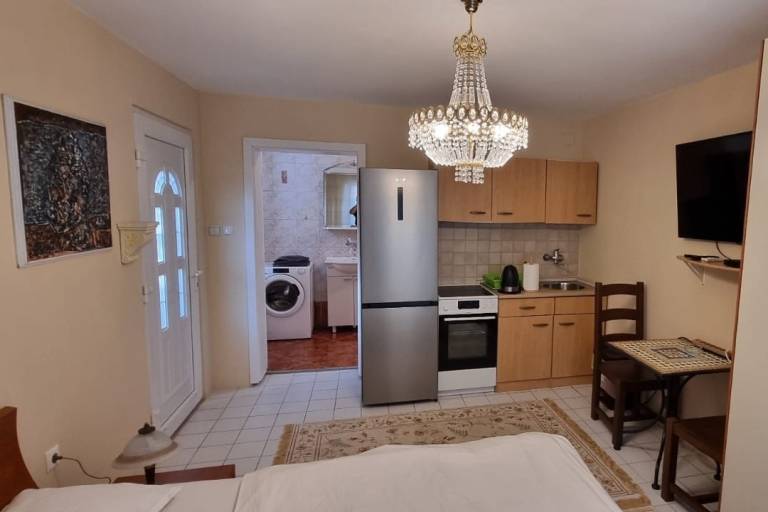 Fully equipped wonderful studio with patio | Pets allowed — photo 2