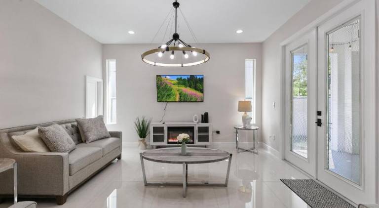 Vacation home with 2 rooms for 10 persons in Tampa, FL