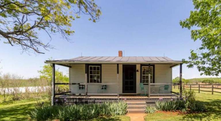 Pleasant house with pool | Pets allowed in Shenandoah, MD