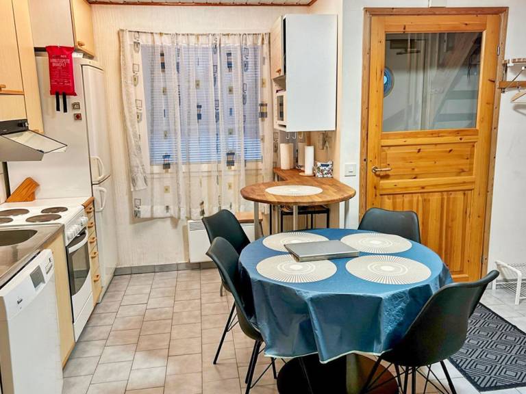 Charming vacation home with sauna | Pets are welcome — photo 3