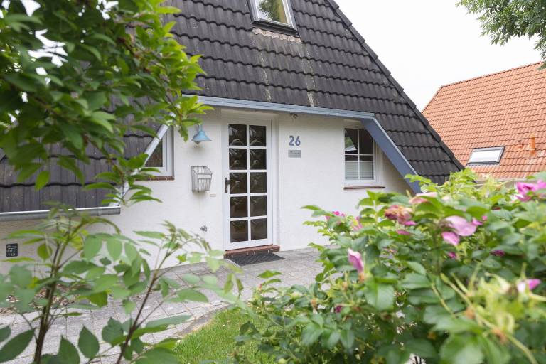 Ferienhaus Maja. Charmant und mit eigener Sauna im Garten. — photo 4