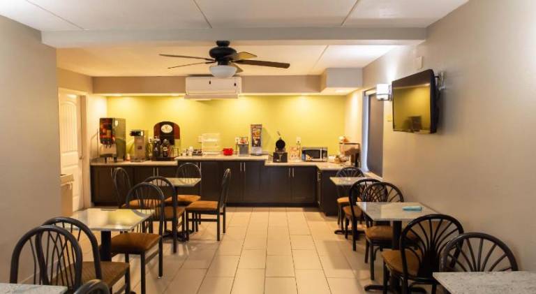 Regency Inn — photo 3
