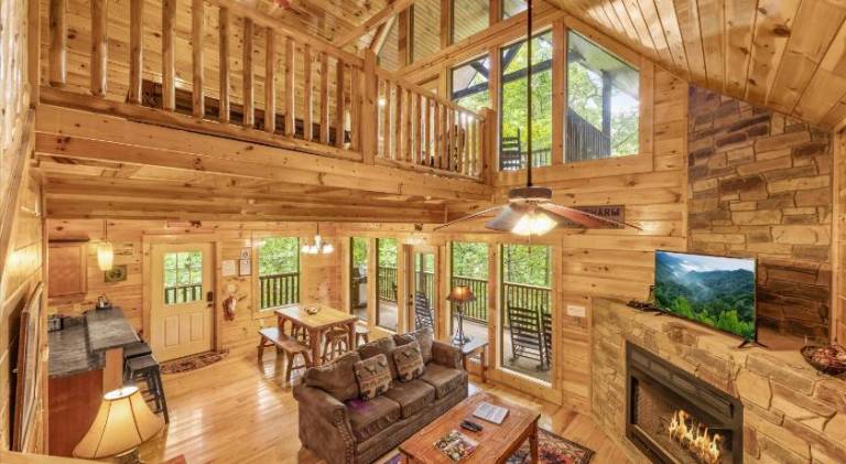 Beautiful house with hot tub | Pet-friendly — photo 3