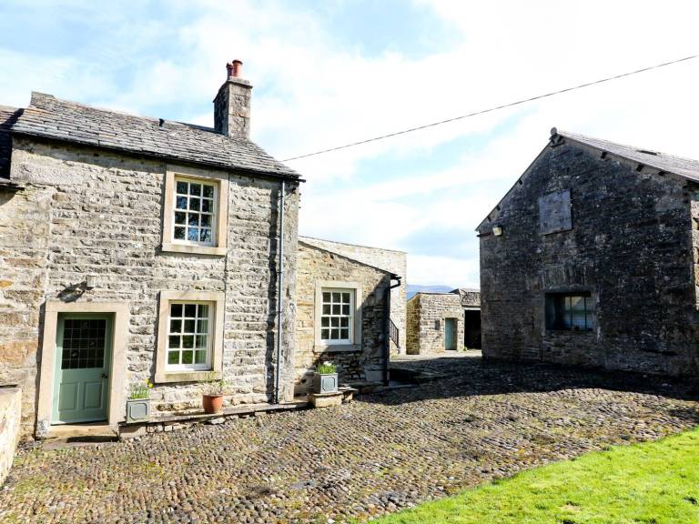 Cottage Bentham