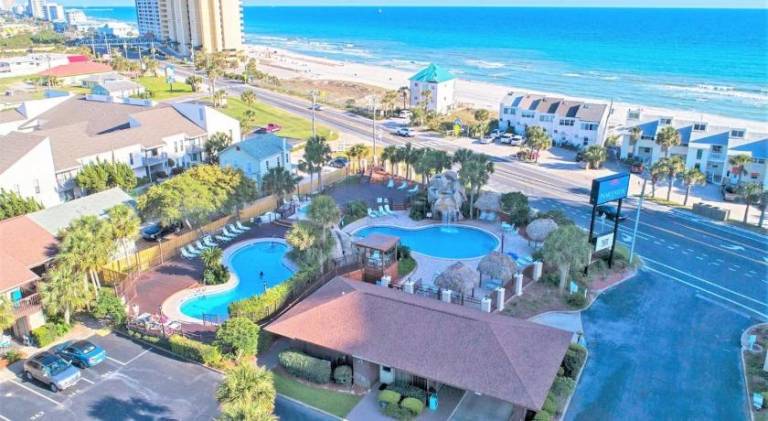 The Salty Suite Beach House- heated pool! hot tub! pet and family friendly! No elevators! Park at yo — photo 4