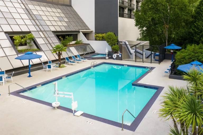 Hilton Bellevue — photo 4