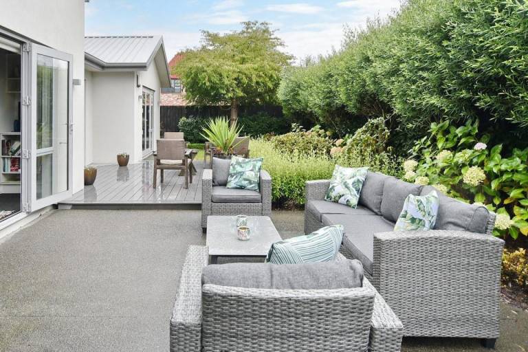 240 m&sup2; Ferienhaus