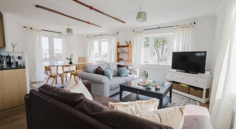 Vacation home with 2 rooms for 4 persons in Christchurch