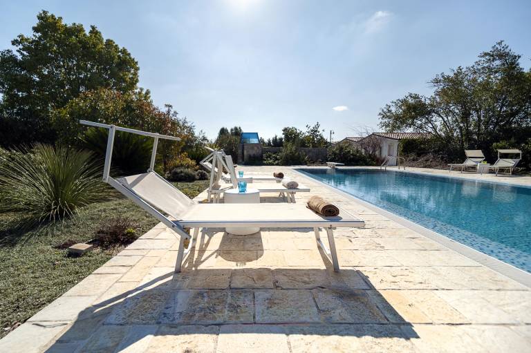 Holiday apartment with garden & pool — photo 3
