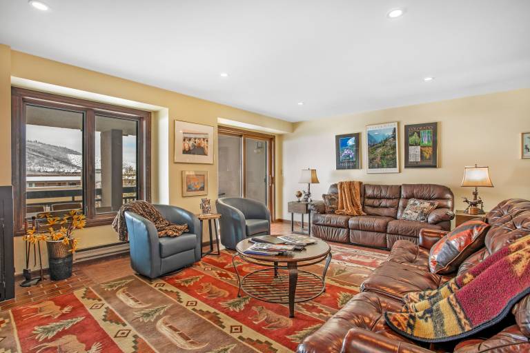 Condo Avon