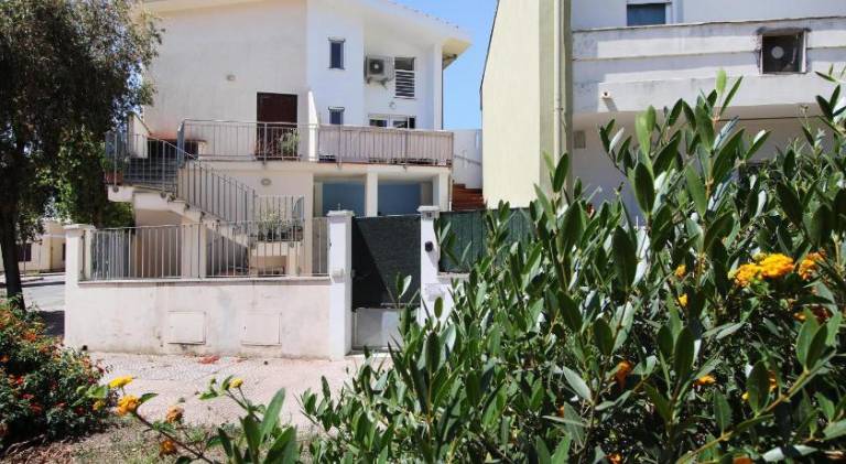 Holiday apartment with 2 rooms for 6 persons in Oristano
