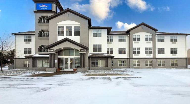 Baymont by Wyndham Auburn Hills South — photo 2