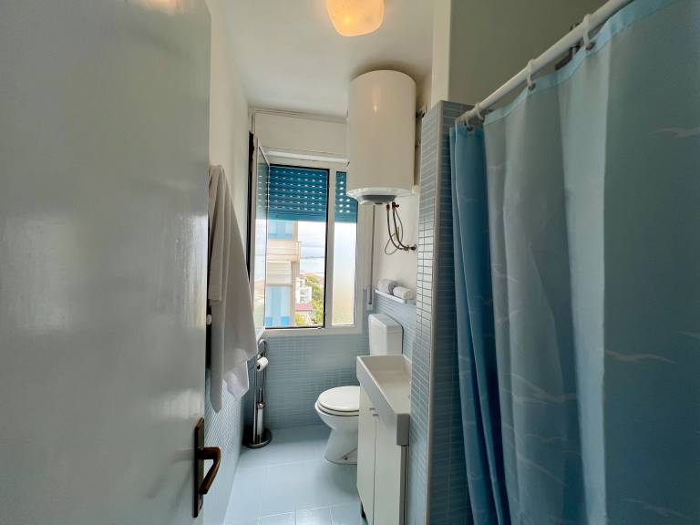 Rental apartment with patio & garden | Sea view — photo 5