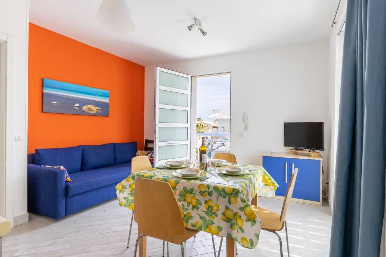 Holiday apartment with patio | Next to the beach | Pets allowed — photo 3