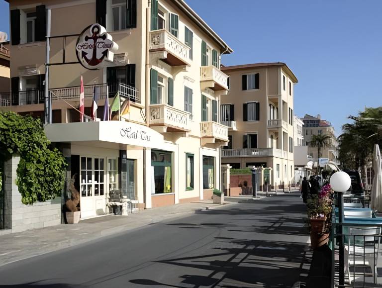 Hotel Tina in Diano Marina