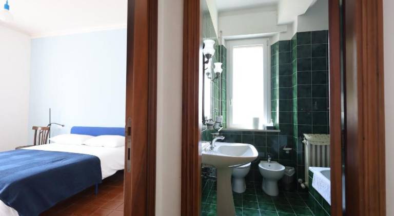 Apartment with 2 rooms for 6 persons — photo 2