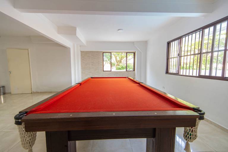 Holiday apartment with terrace & pool — photo 4