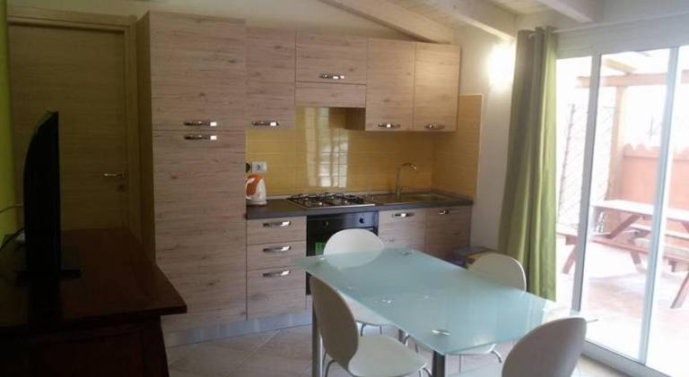 Apartment with garden, terrace & barbeque — photo 5
