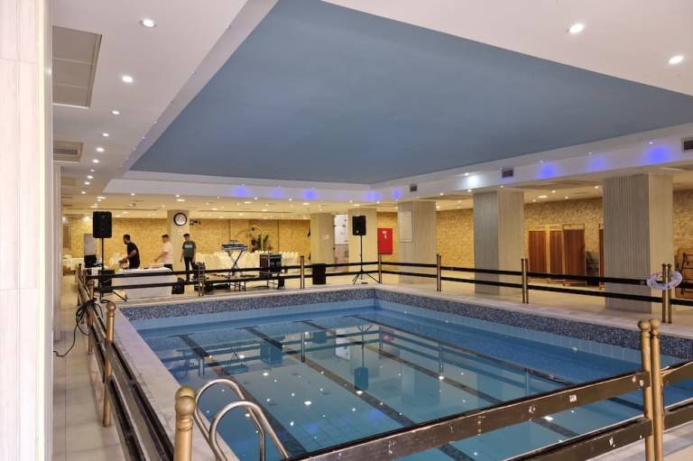 Ararat Hotel