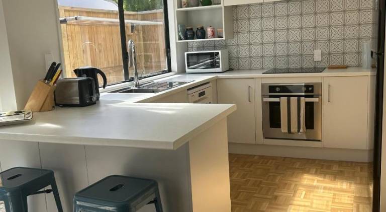 House | Beach nearby | Pets allowed — photo 3