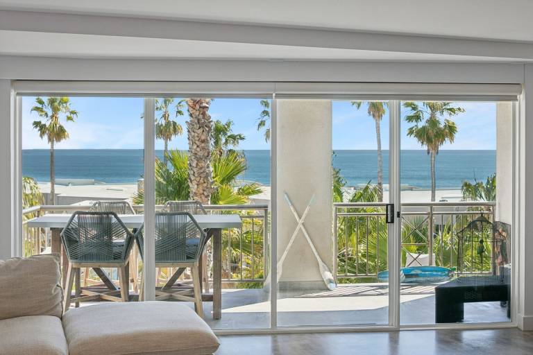 Apartment  Scarborough