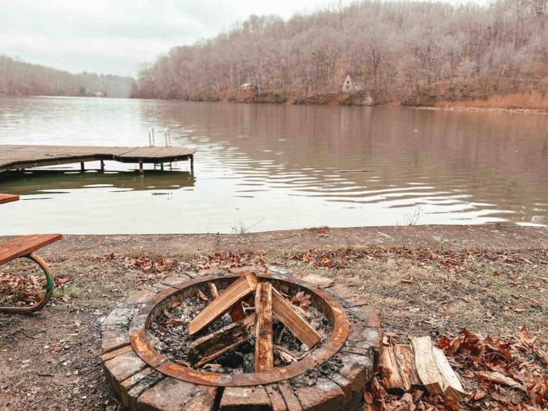 Lakefront. Hot tub. Amazing views. 35 min to Indy — photo 3