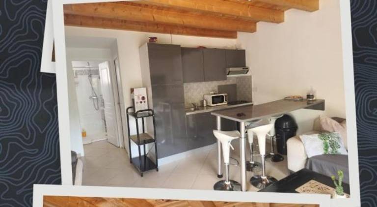 Holiday apartment with patio & garden in Corte