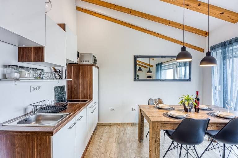 Beautiful apartment with barbecue, garden & patio | Sea view | Pets allowed — photo 3
