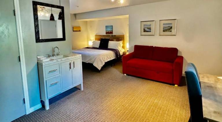 R3 Hotel LGBTQIA All Welcome Adults Only — photo 2