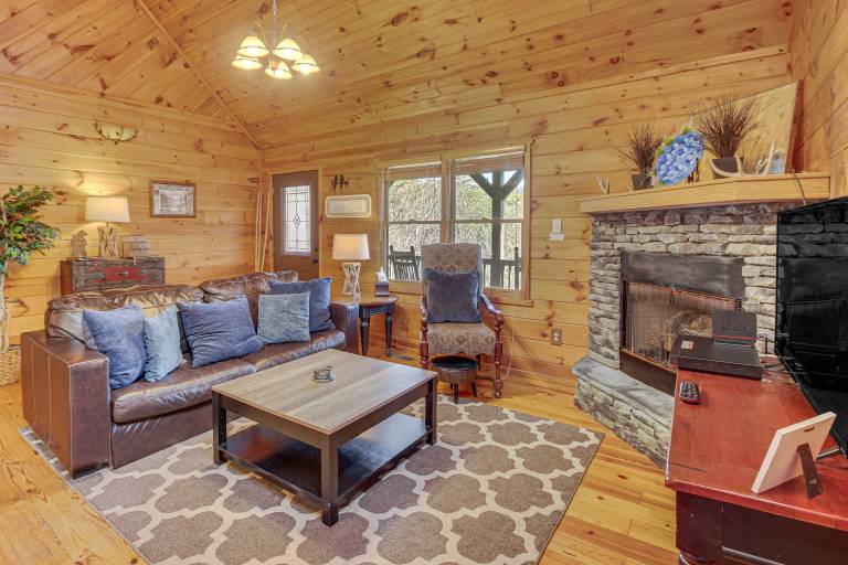 Hot Tub + Mtn Views: Peaceful Blue Ridge Retreat! — photo 5