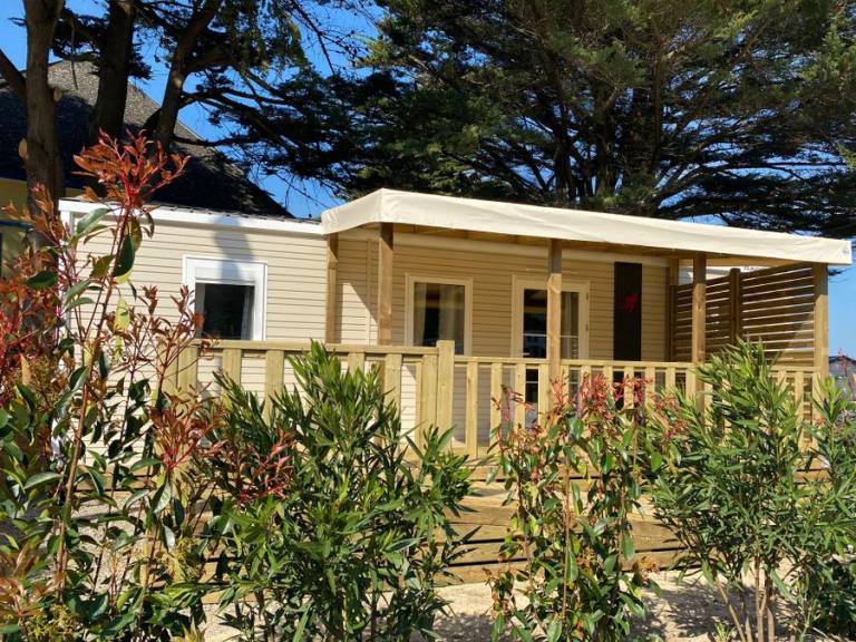 Family-friendly beautiful mobile home with patio | Beach nearby | Dogs allowed — photo 3