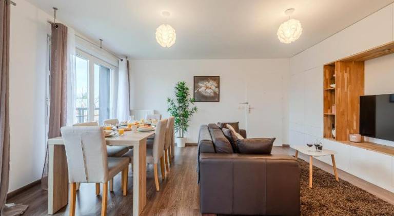 Fully equipped rental apartment with terrace | Pets allowed — photo 3